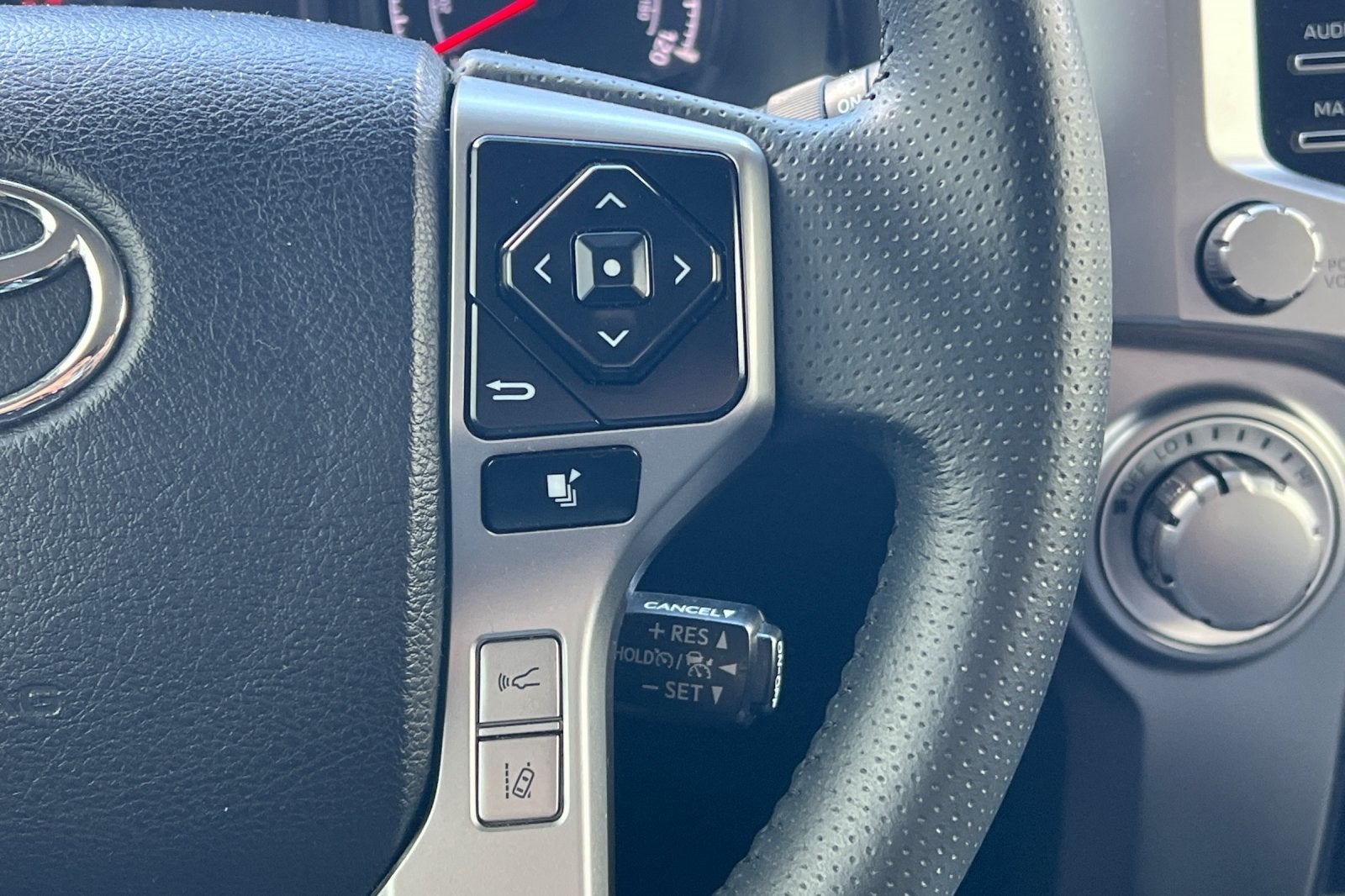 2023 Toyota 4Runner SR5 SR5