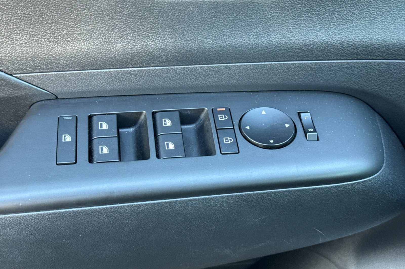 2024 Hyundai Kona Electric SEL