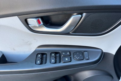 2023 Hyundai Kona Electric SEL