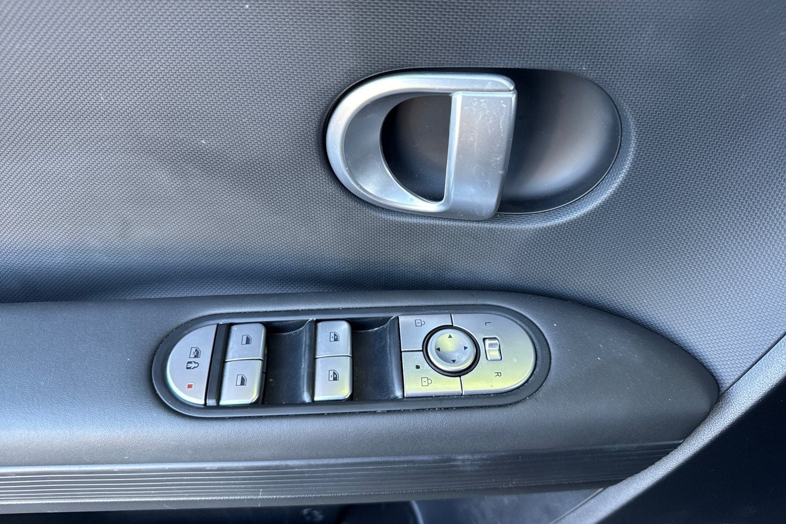 2024 Hyundai IONIQ 5 SEL SEL