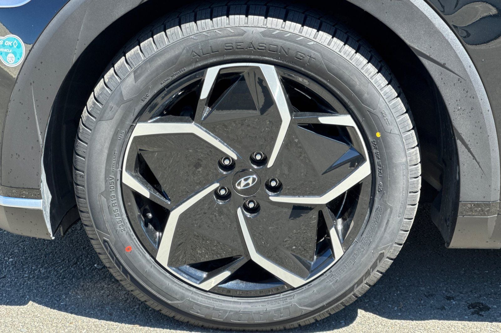2024 Hyundai IONIQ 5 SEL