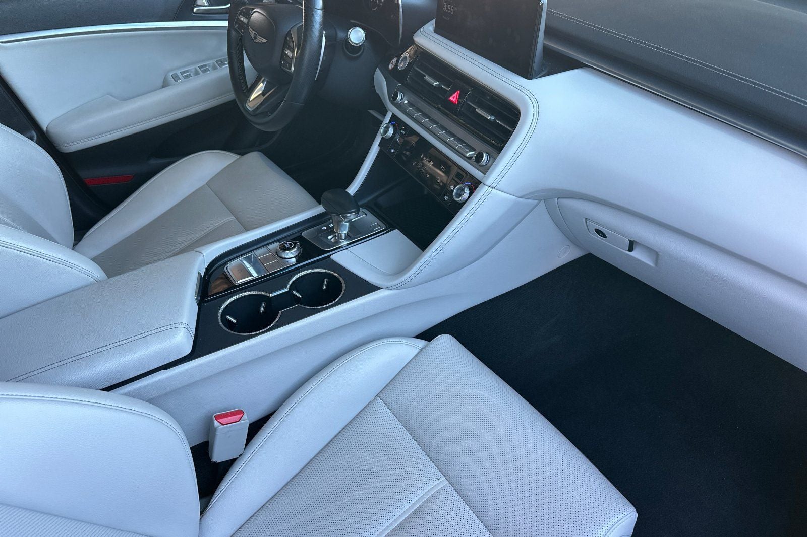 2024 Genesis G70 2.5T