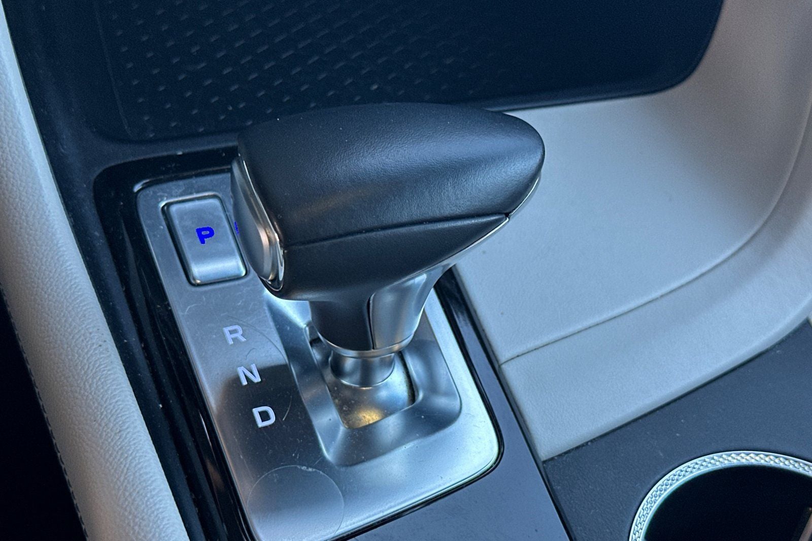 2024 Genesis G70 2.5T