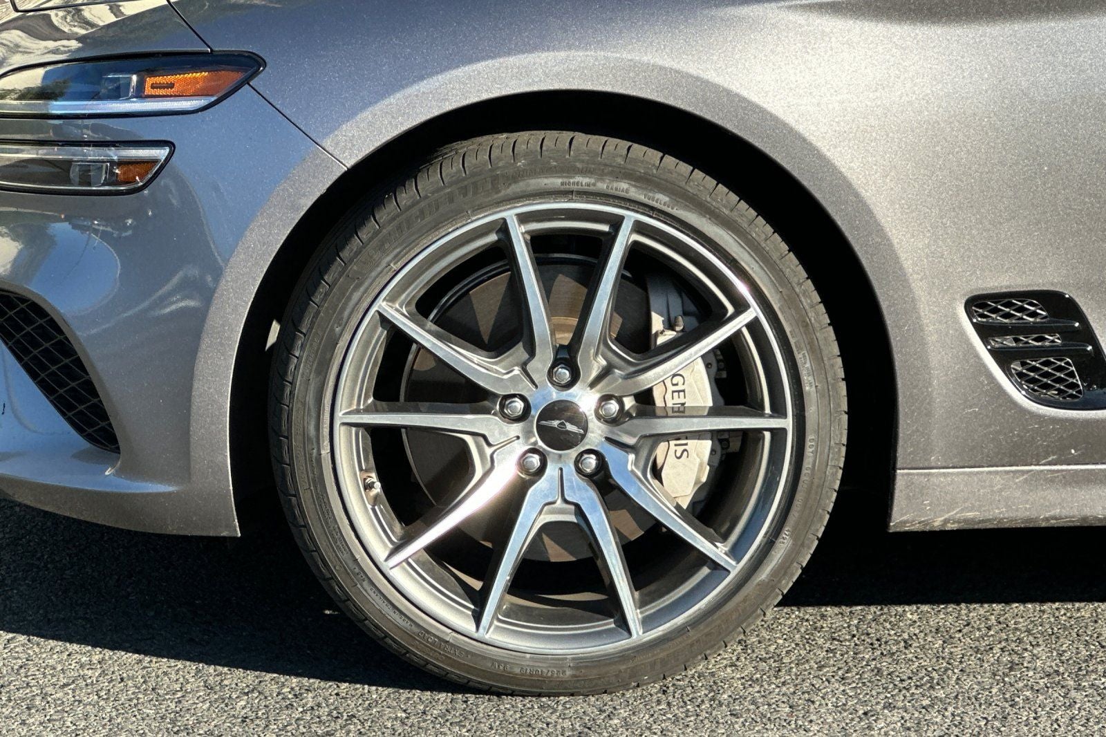 2024 Genesis G70 2.5T