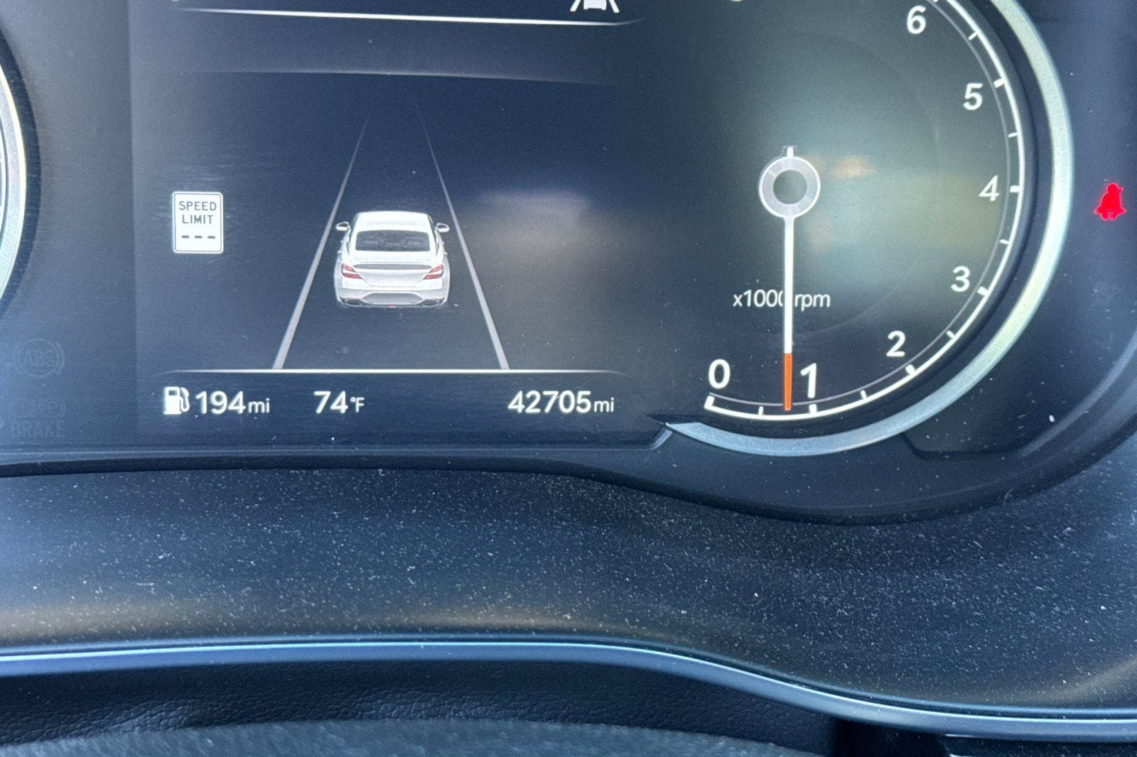 2025 Genesis G70 2.5T