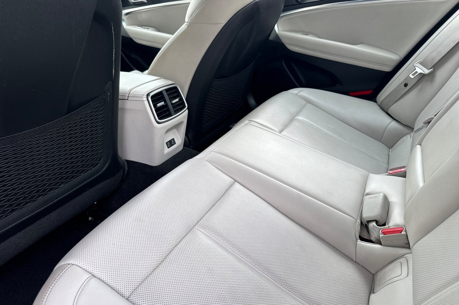 2024 Genesis G70 2.5T