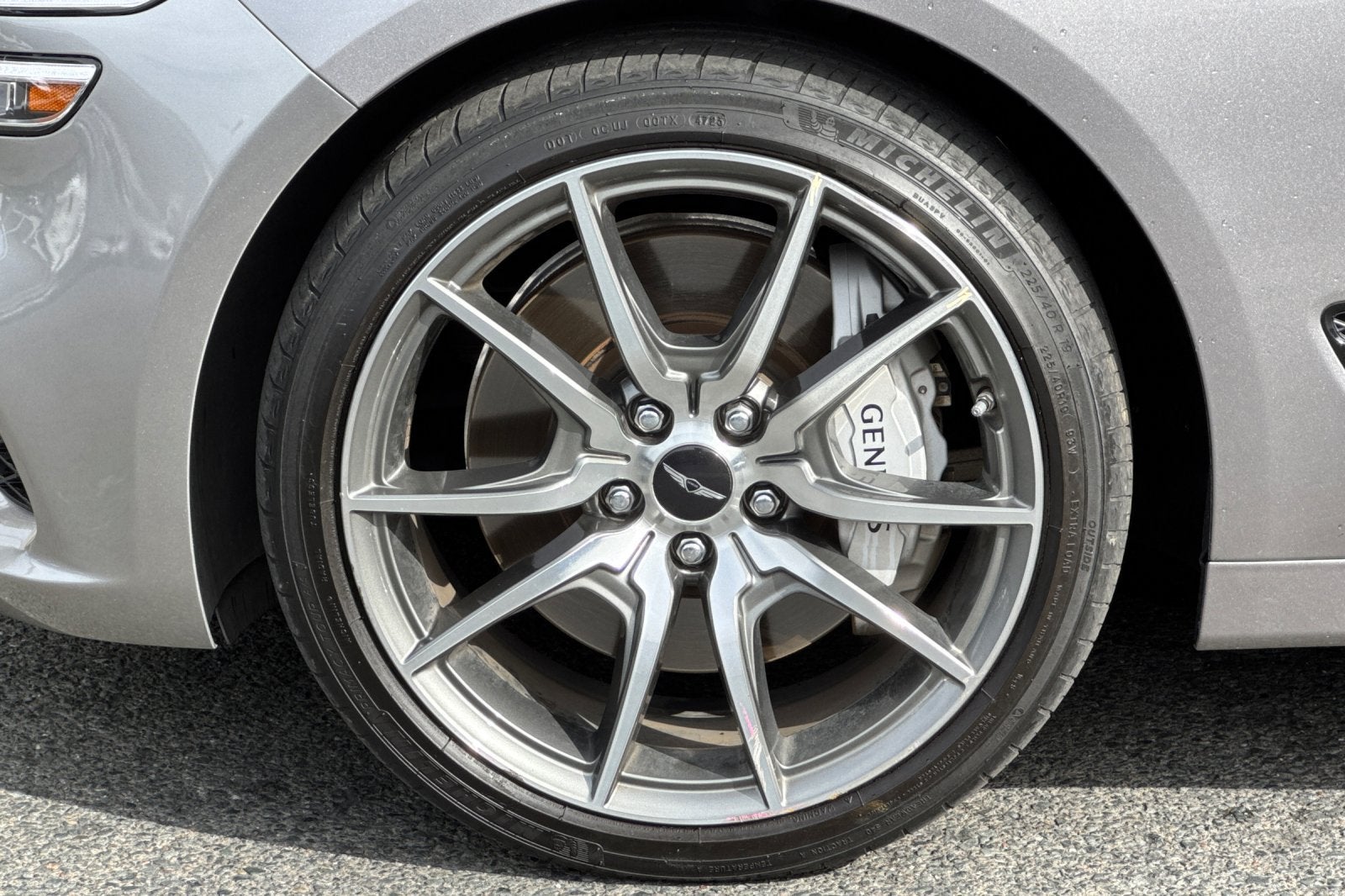 2024 Genesis G70 2.5T
