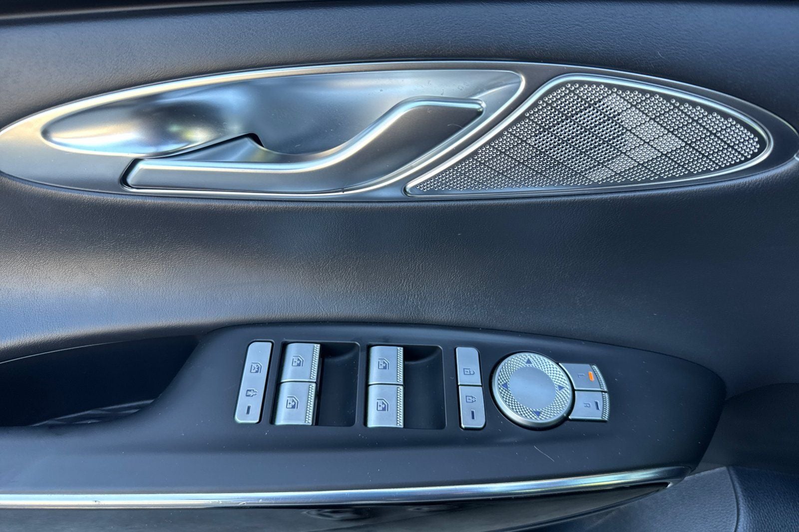 2025 Genesis GV70 2.5T 2.5T AWD