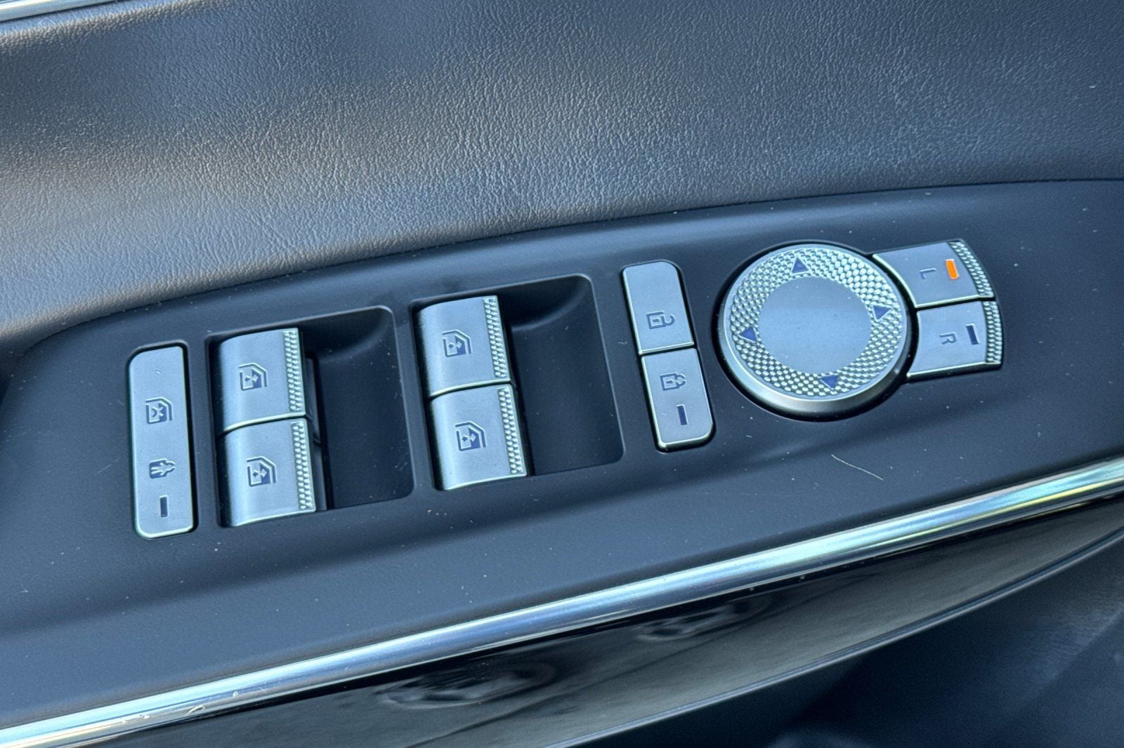 2025 Genesis GV70 2.5T 2.5T AWD