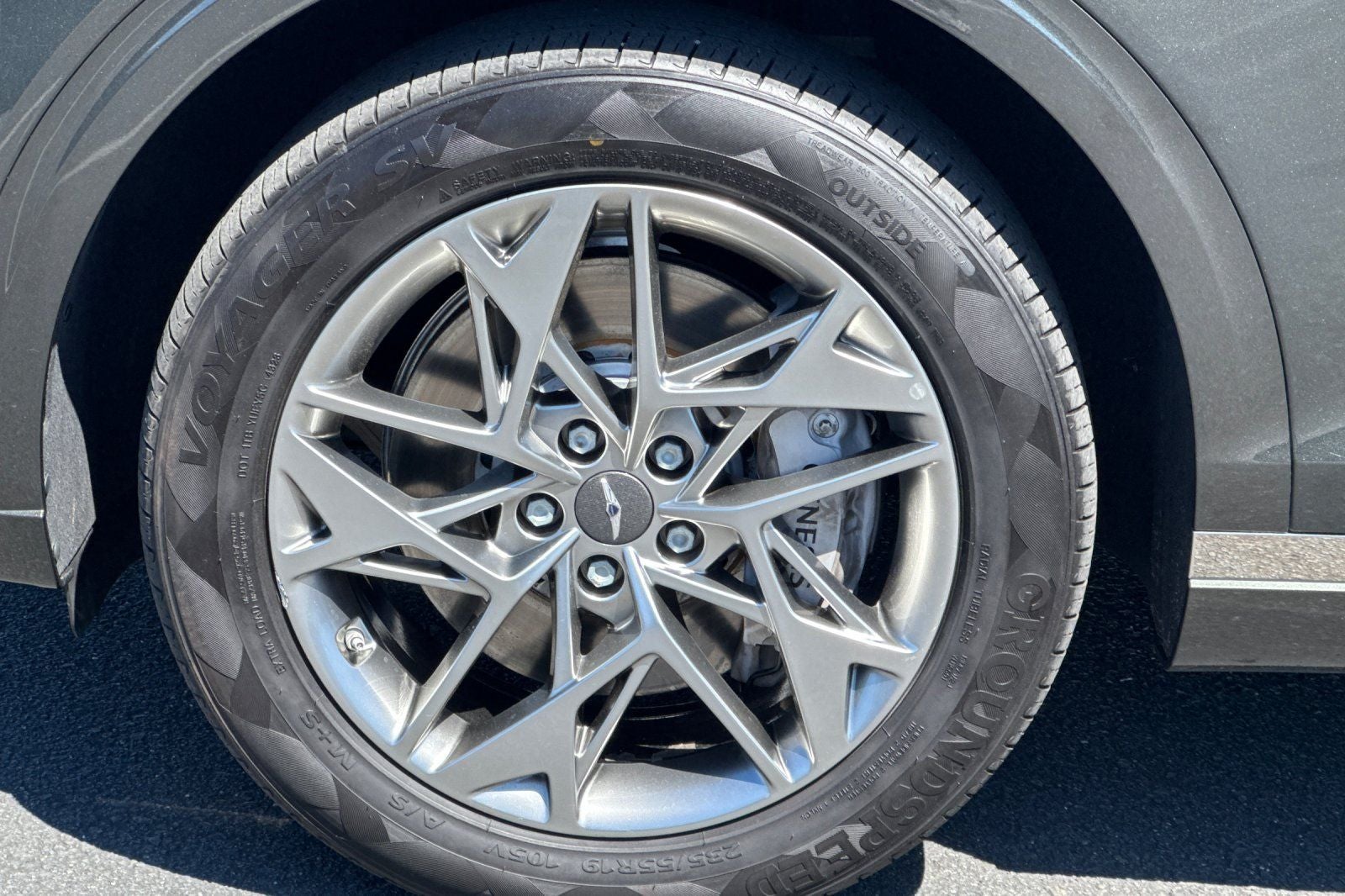 2025 Genesis GV70 2.5T 2.5T AWD