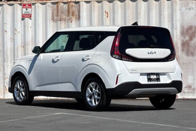 2023 Kia Soul LX TECHNOLOGY