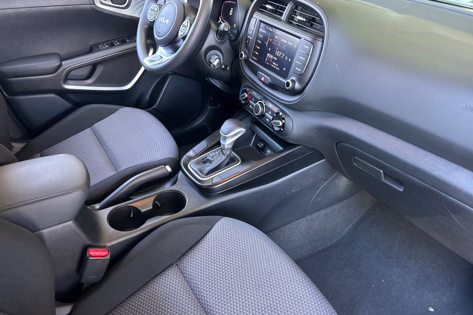 2025 Kia Soul LX TECHNOLOGY