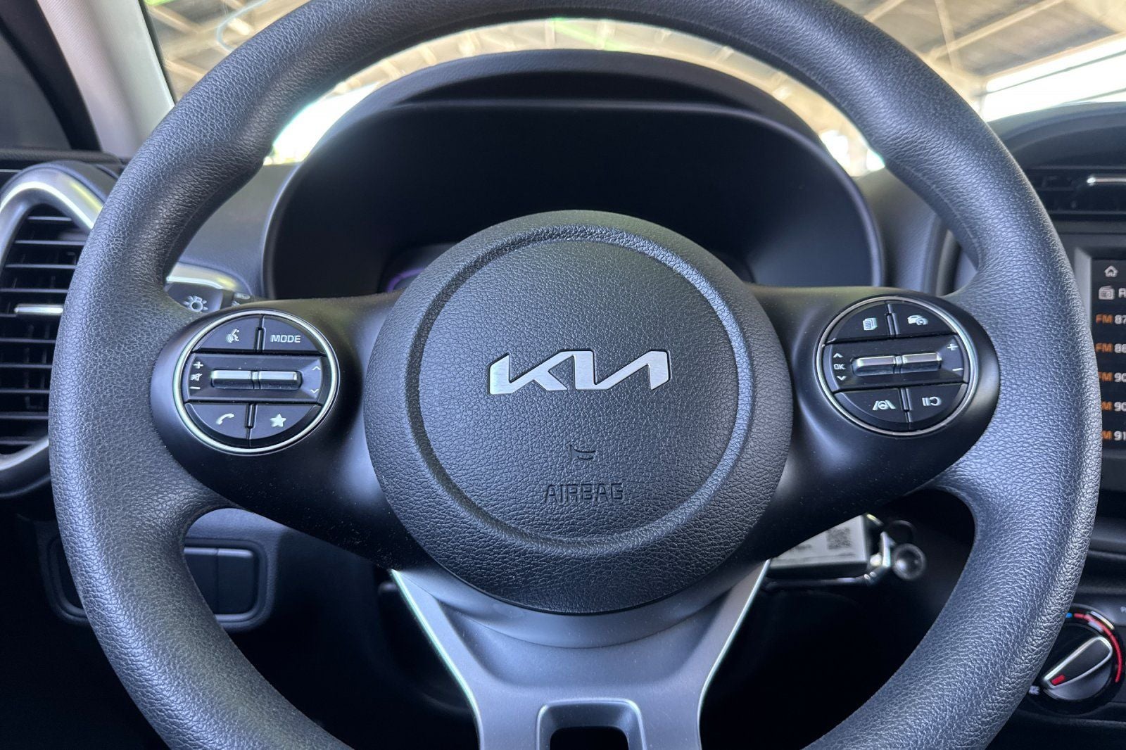2025 Kia Soul LX TECHNOLOGY
