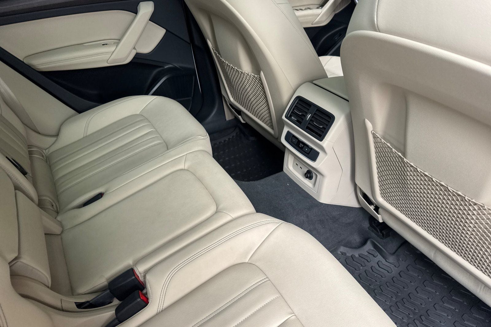 2022 Audi Q5 45 S line Premium quattro