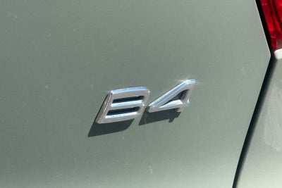 2023 Volvo XC40 B4 Plus Dark Theme