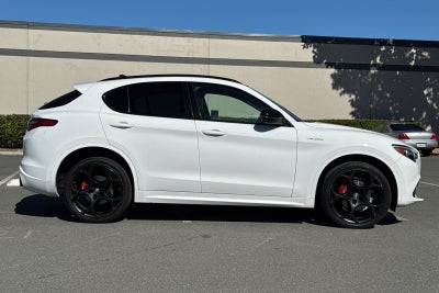 2022 Alfa Romeo Stelvio Veloce
