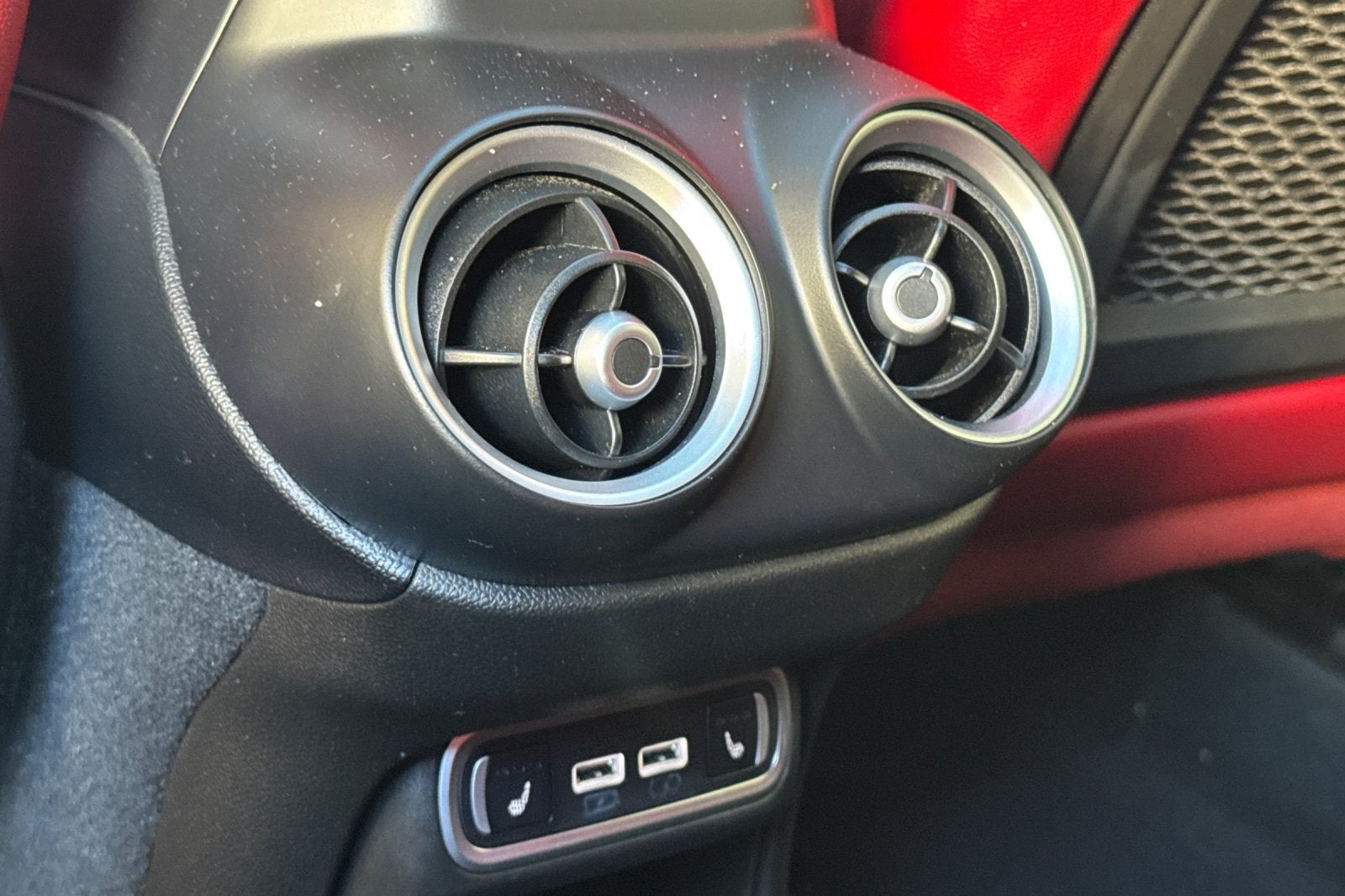 2022 Alfa Romeo Stelvio Veloce