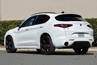 2022 Alfa Romeo Stelvio Veloce
